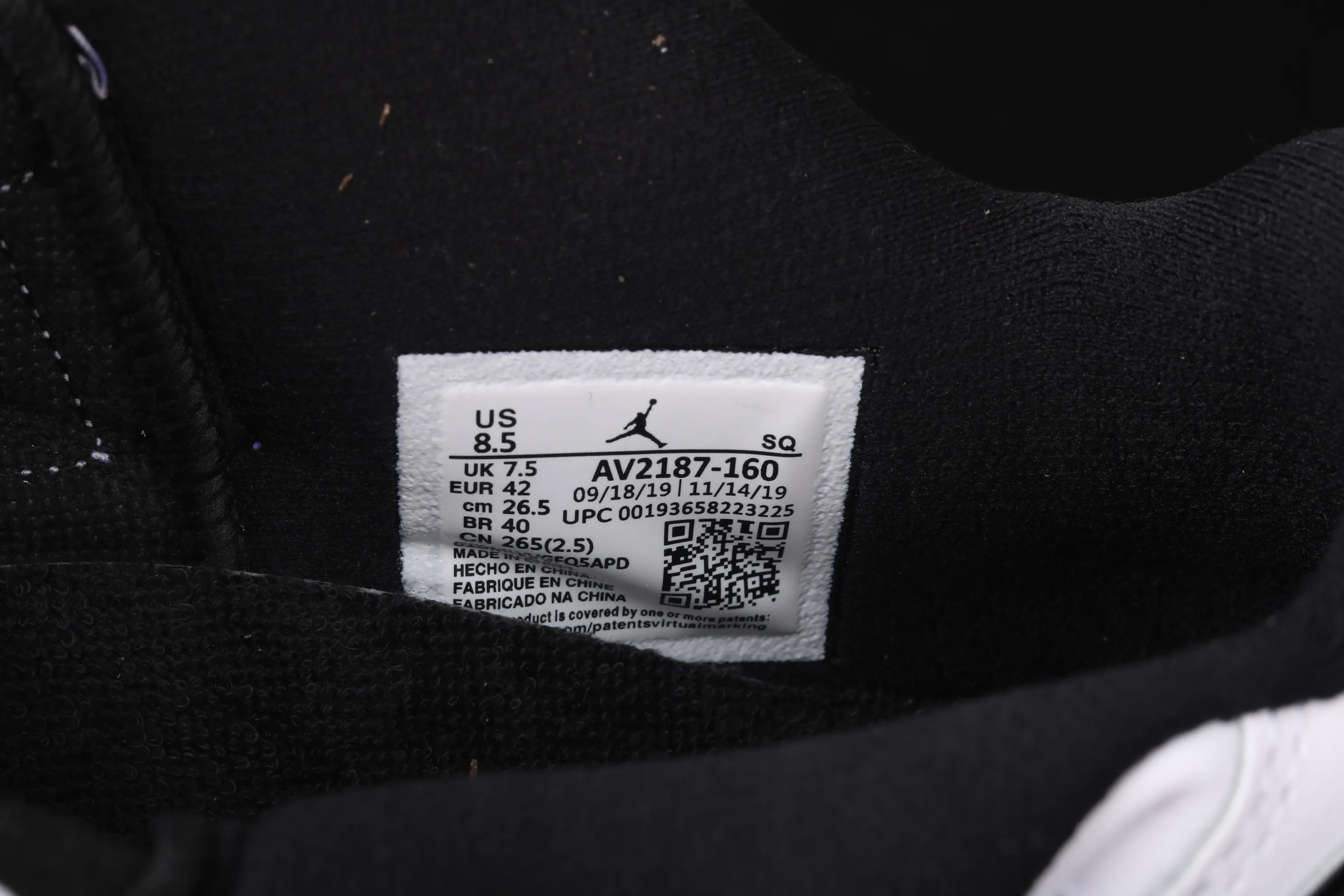 All Categories Air Jordan Jordan Series Basketball Shoes Air Jordan 11 Pure Original Version Air Jordan 11 Retro Low AJ11 Joe 11 Patent Leather Black Red Low Top Real Standard Real Carbon AV2187-160